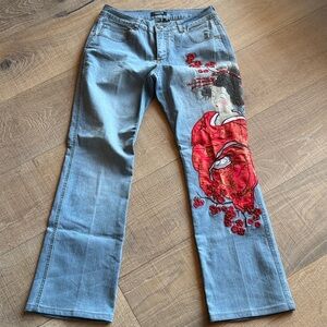 Chico's retro Jeans with Red Embroidered Geisha 0 fall in love with these.